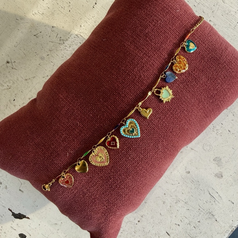 Habaha Paris Multi-Color Heart Charm Bracelet
